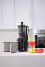 Load image into Gallery viewer, optimum-600xxl-citrus-juice-maker-grapefruit + optimum 600 juicer